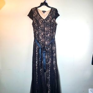 Maxi black party dress